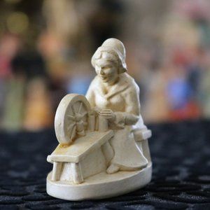 Sebastian Miniatures  SML-062 Puritan Spinner / Puritan Candy Co Spinning Wheel